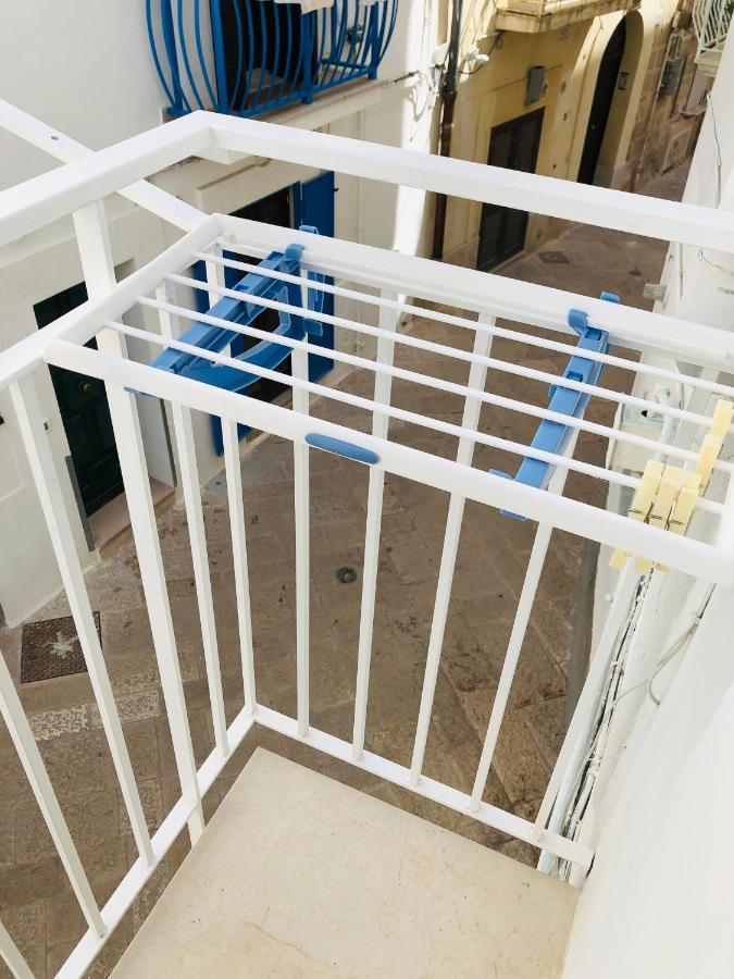 Tiny House Monopoli Apartment Bagian luar foto